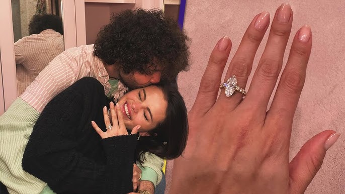 Selena Gomez Announces Engagement to Producer Benny Blanco