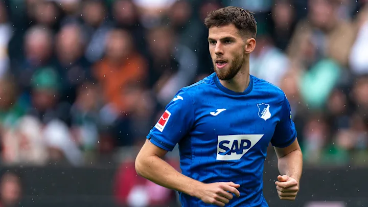 Leeds Secure £17m Transfer for German Midfielder Stach