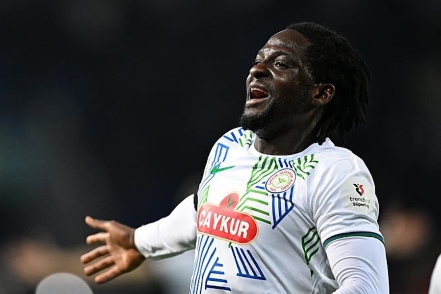 Akintola Joins Hull City in Forward Line Boost