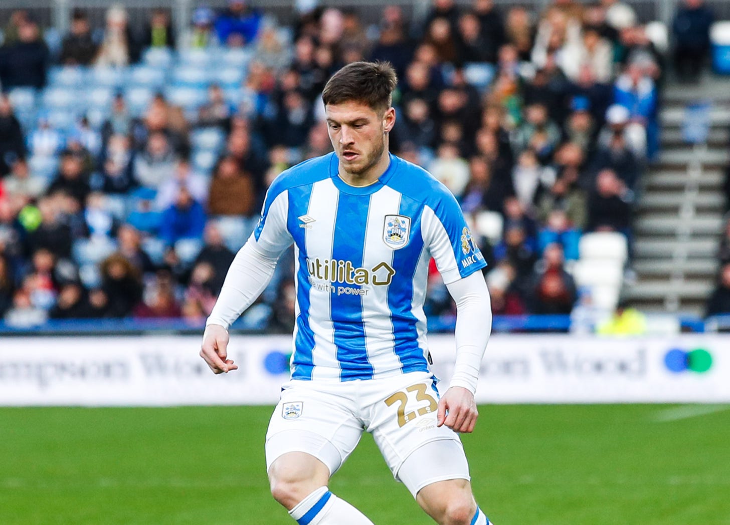 MK Dons Complete Deal for Huddersfield’s Wiles